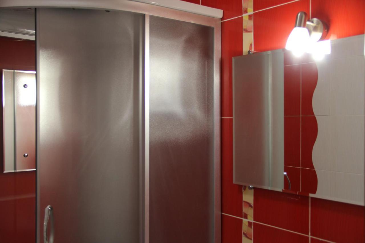 Mishyn-City Hotel Dobrivljani Kültér fotó