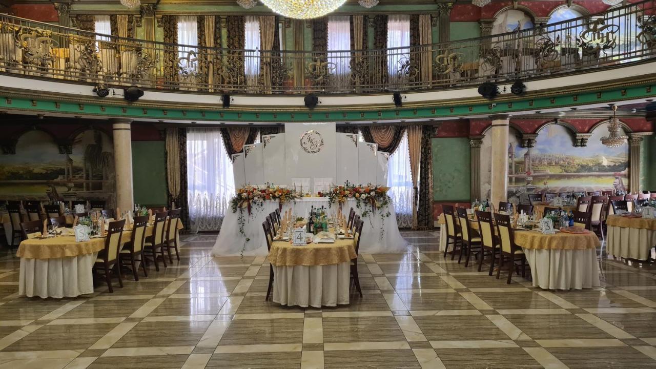 Mishyn-City Hotel Dobrivljani Kültér fotó