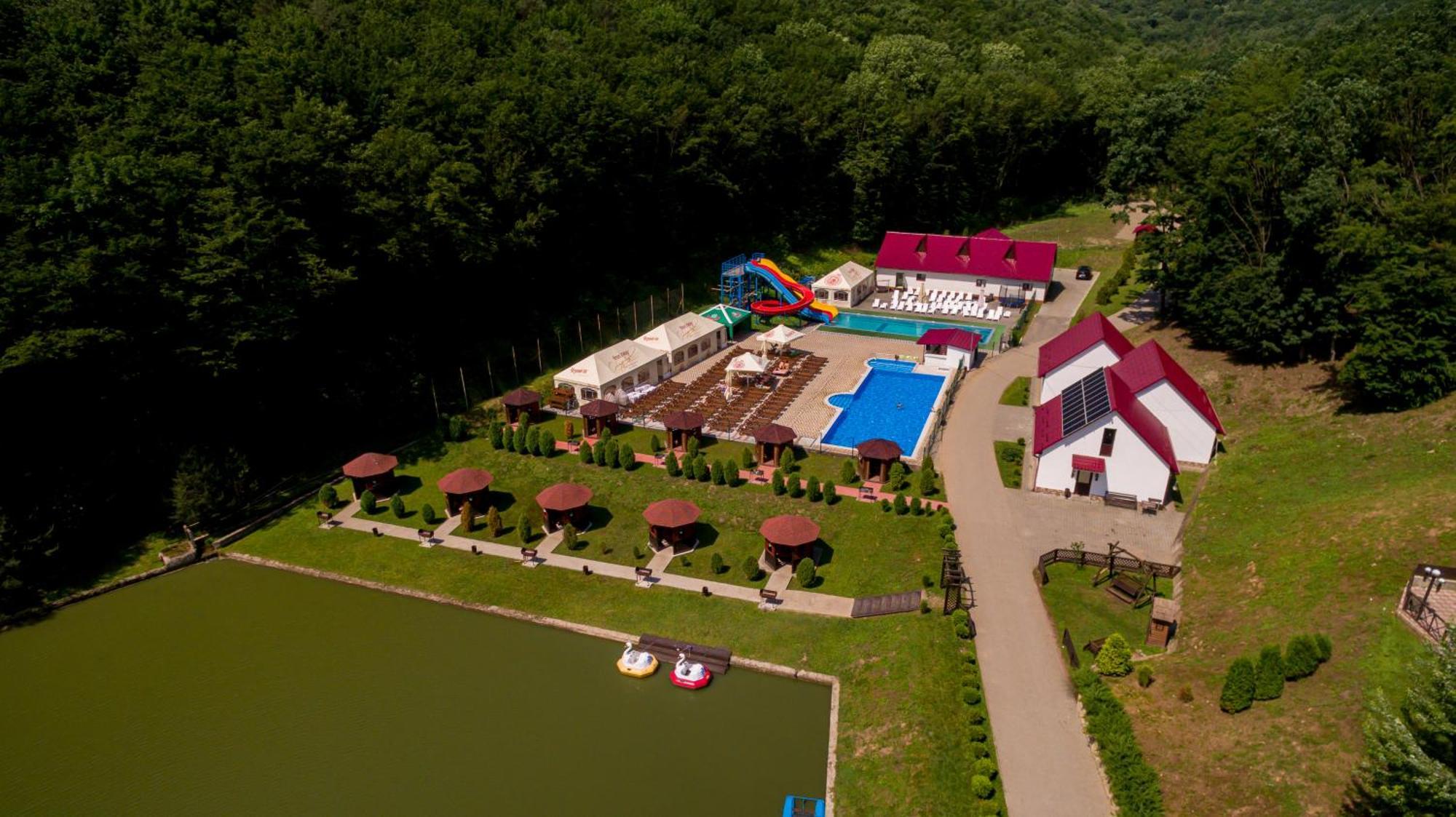 Mishyn-City Hotel Dobrivljani Kültér fotó