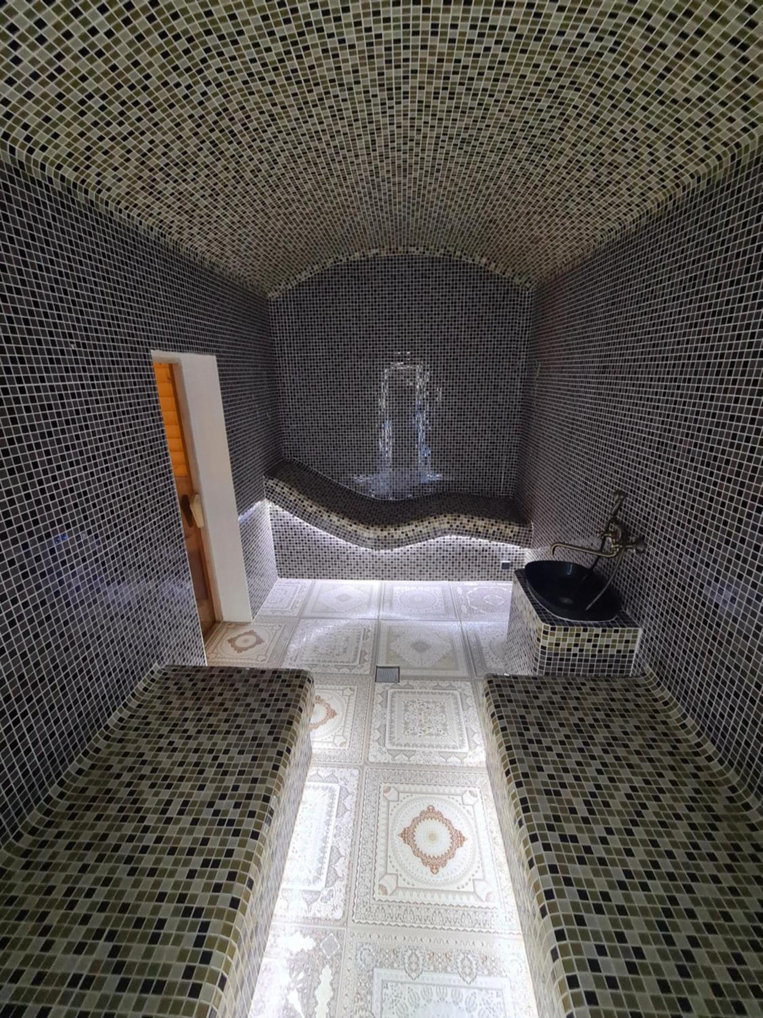 Mishyn-City Hotel Dobrivljani Kültér fotó